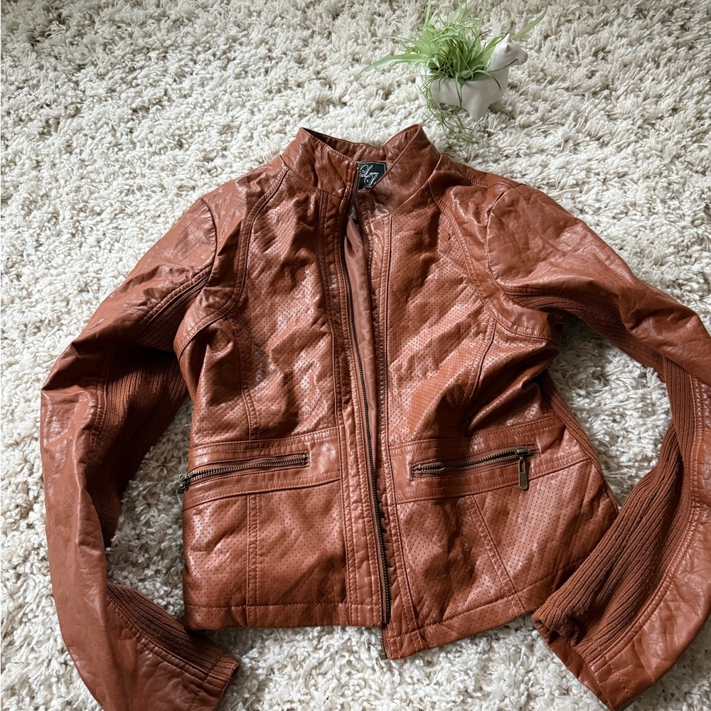 Laura Lane Brown cute fall autumn street minimalist faux leather jacket